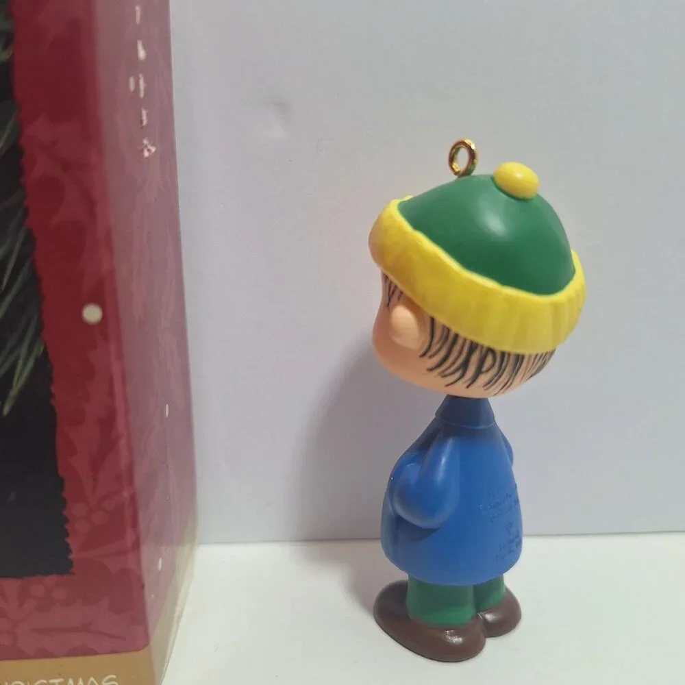 Hallmark Keepsake Ornament Linus Peanuts Charlie Brown Christmas 30th Anniv - Picture 6 of 13